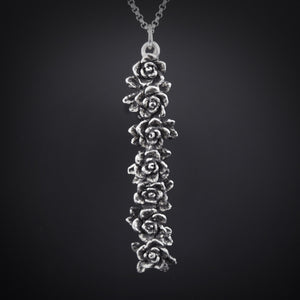 7 Rose Necklace