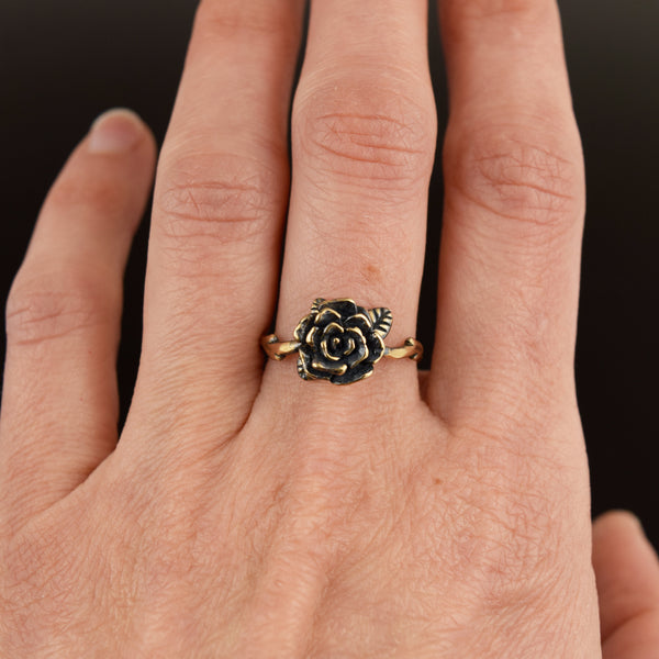 Flowing Mini Rose Ring ~ Bronze