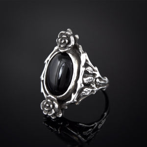 Mini Rose Ring with Onyx Stone