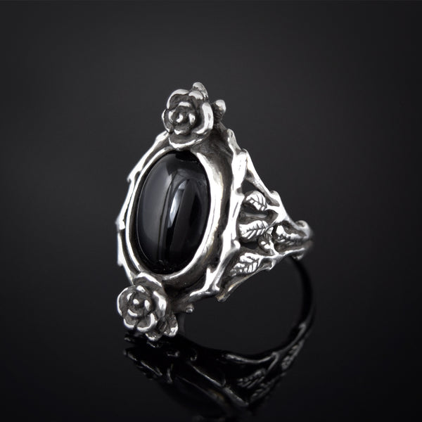 Mini Rose Ring with Onyx Stone